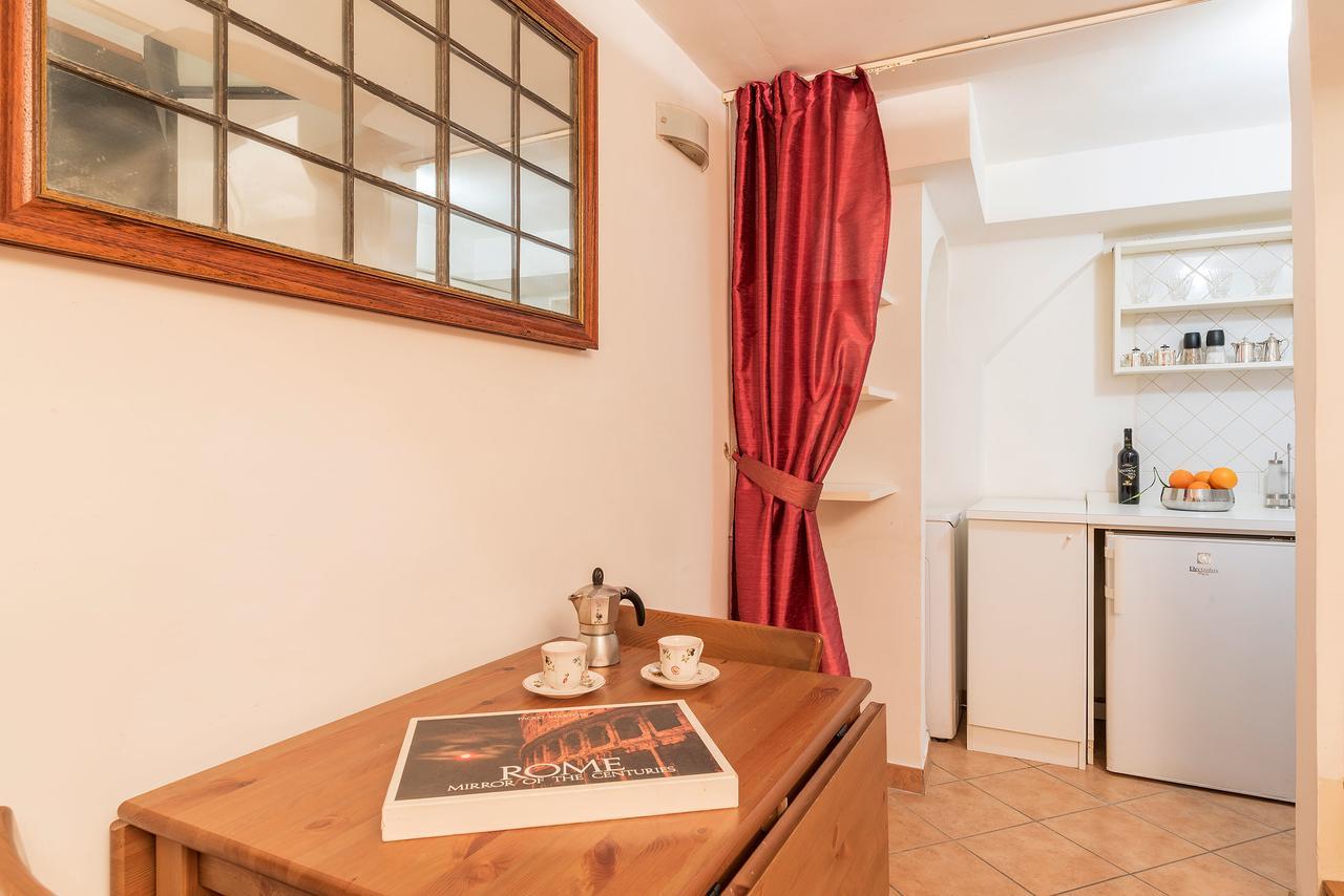 Sweet Little Suite Near Pantheon Roma Exterior foto